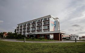 Sea Breeze Resort&residence